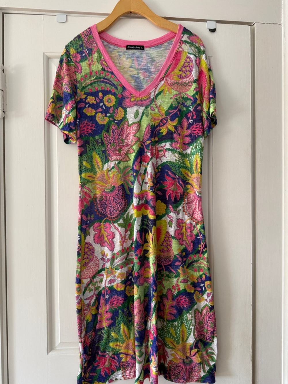 David Cline large v neck lightweight Colorful Floral V-Neck Knit Dress